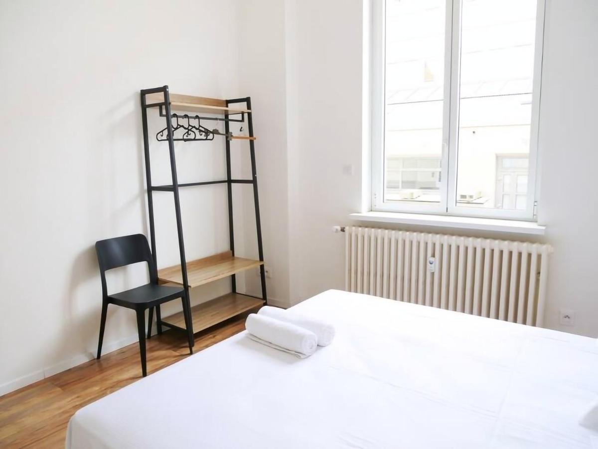 Une Parenthese A Strasbourg Eksteriør billede